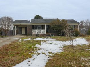 105 Barley Dr, Kings Mountain, NC 28086