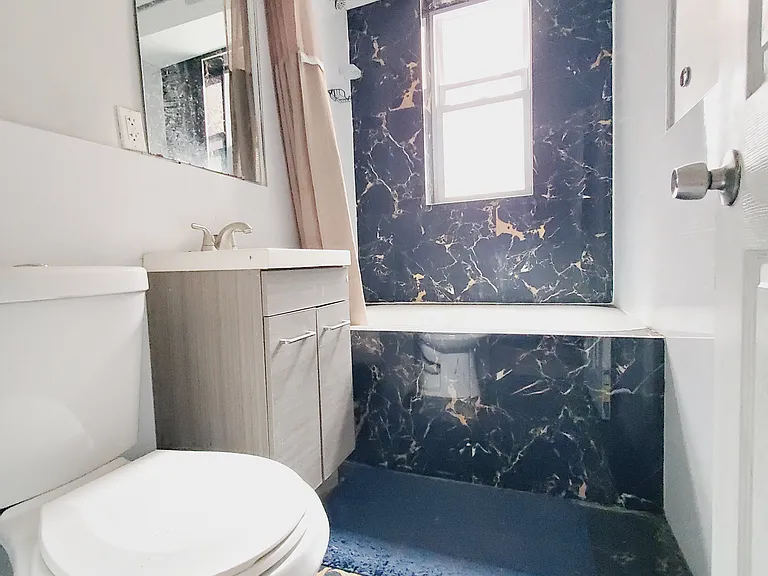 104 Baldwin Ave #2L — Photo 6