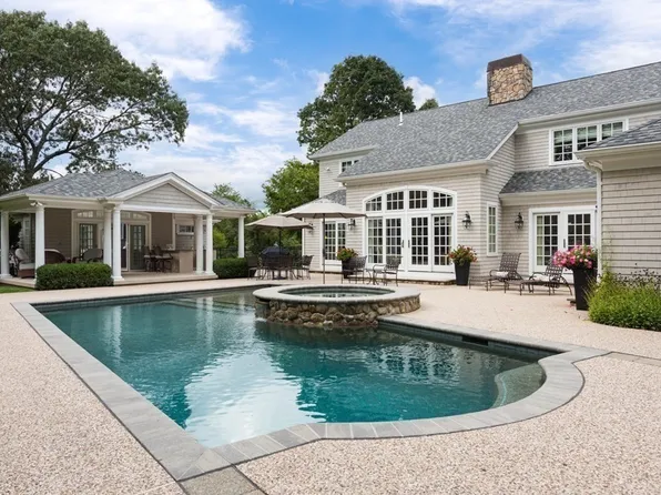 2 Open Space Dr, Sandwich, MA 02563