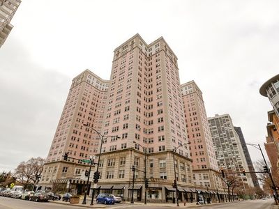 5555 N Sheridan Rd APT 1708, Chicago, IL, 60640