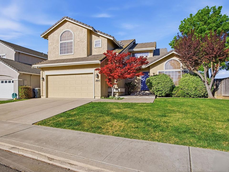1st image of 2025 Stoneglen Dr