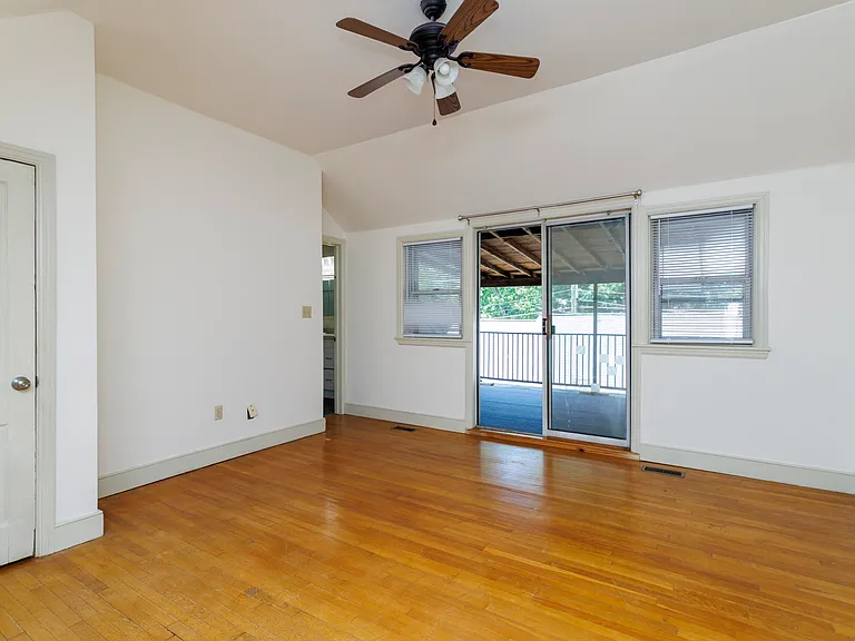 Overbrook Court apartments — Photo 20