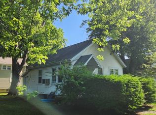 6 O'Neil Ct, Champaign, IL 61820