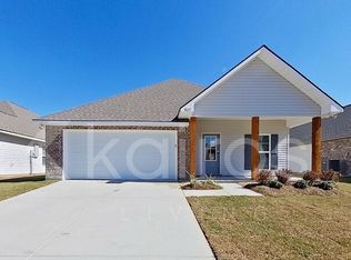 8025 Hendrick Dr, Baton Rouge, LA 70817
