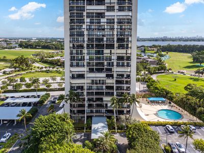 2400 Presidential Way #903, West Palm Beach, FL, 33401