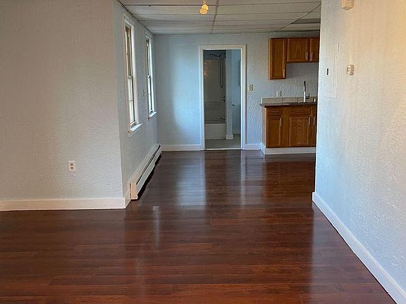 2nd image of 119 Portland St Floor 2
