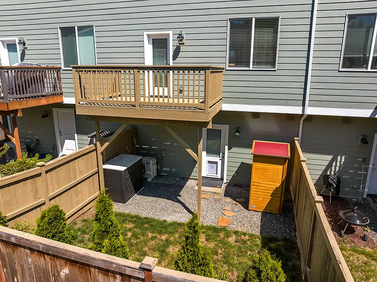 115 SW 181st Pl #C — Photo 26