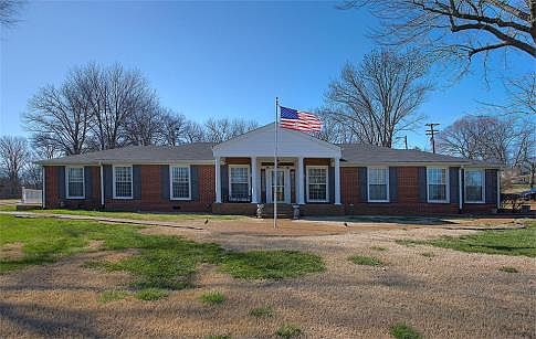 Full brick ranch on 1.43 scenic acres