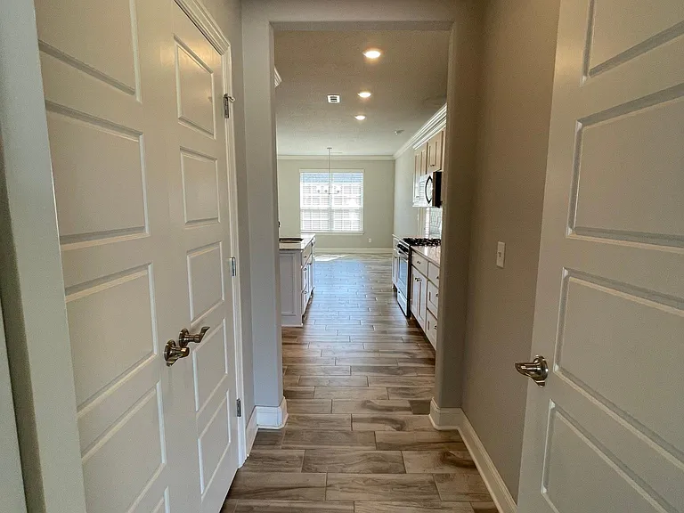 421 Linda Ln — Photo 24
