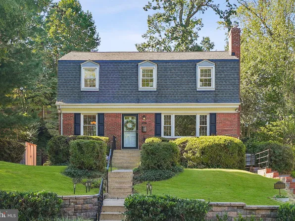 6515 Oakwood Dr, Falls Church, VA 22041