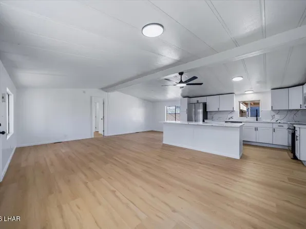 2725 Honeybear Dr, Lake Havasu City, AZ 86404