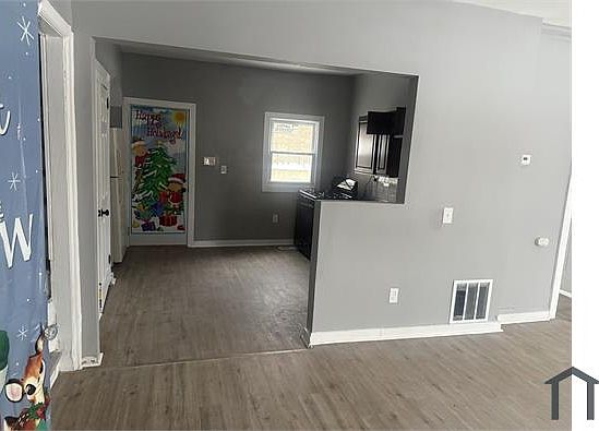 1st image of 4905 W Meinecke Ave #1