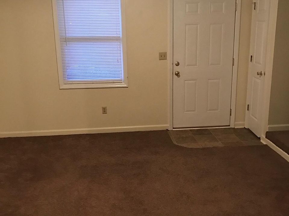 2nd image of 109 Manna Dr APT 2