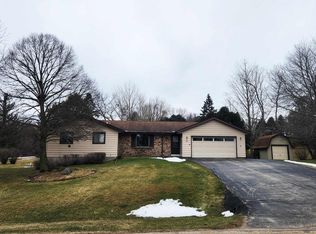 2630 E Grandview Dr, Milton, WI 53563