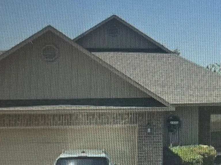 106-223 Lakeview Ct — Photo 1