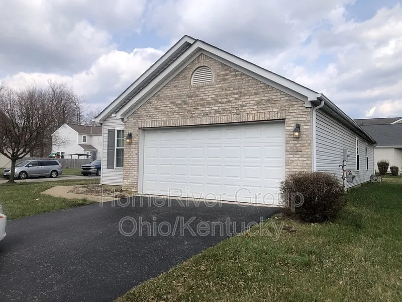 3648 Ashridge St photo 1