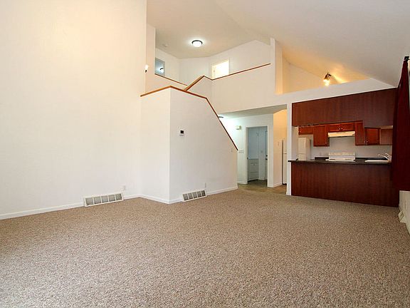 5th image of W205S8311 Pasadena Dr #8313