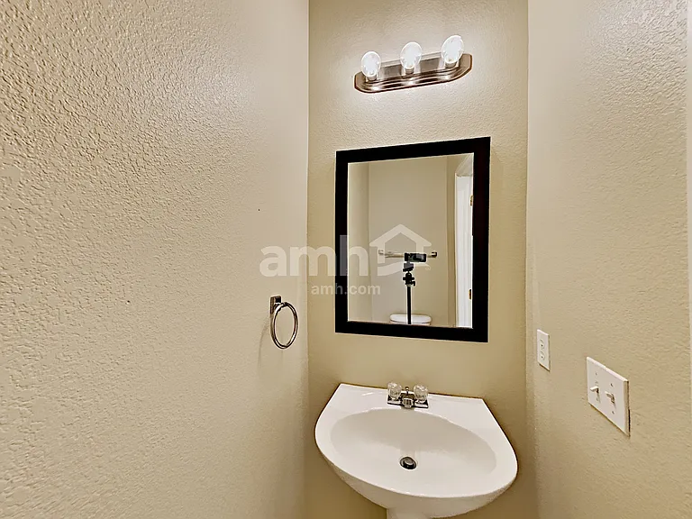 13954 Ivy St — Photo 13