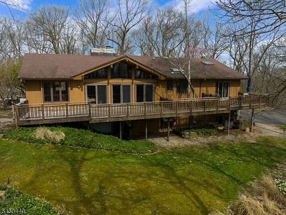 2nd image of 204 Gross Dr