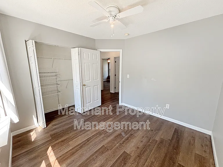110 Golden Crest Ct — Photo 13