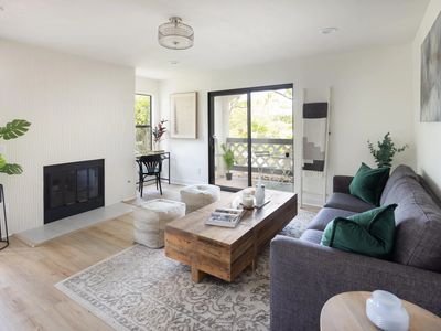 9449 Fairgrove Ln UNIT 102, San Diego, CA, 92129