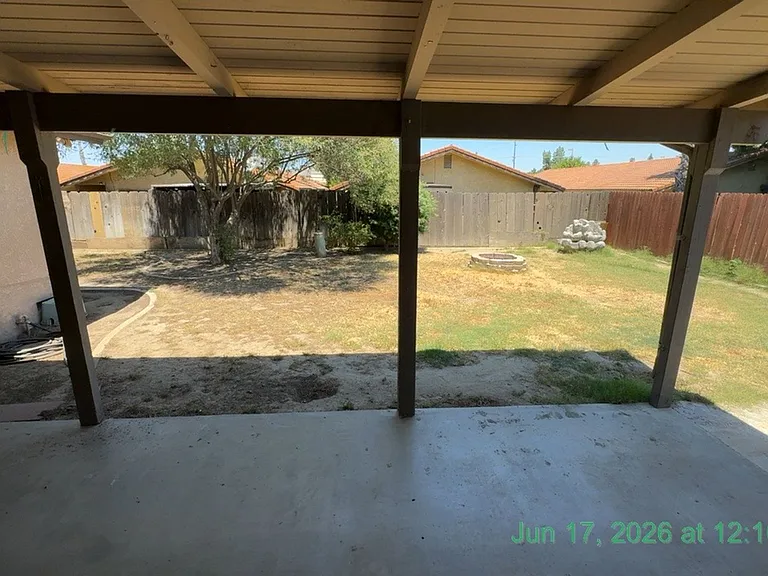 3504 W Cutler Ave — Photo 21