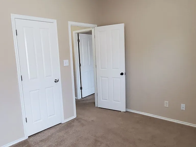 6703 Foster Flds — Photo 24