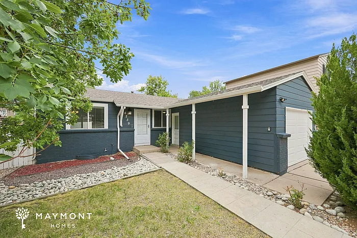 4 bed, 2.0 bath, 1592 sqft, $2,645 — Photo 4