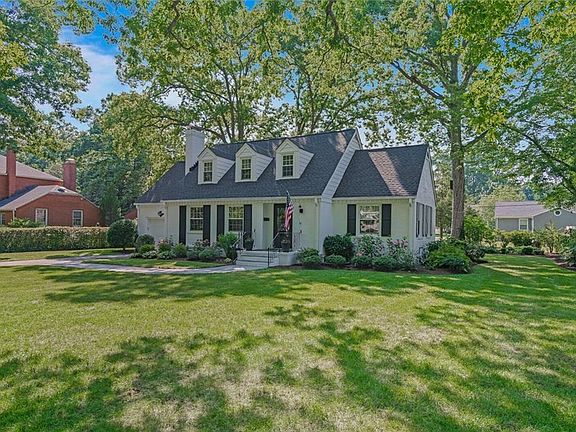 4th image of 209 Parkway Dr