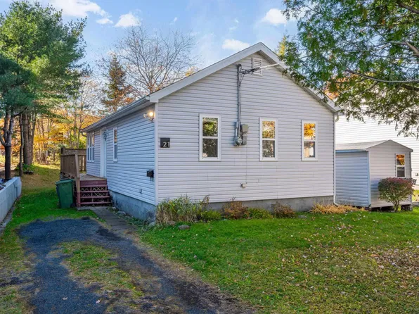 21 River Rd, Halifax, NS B3R 1T9