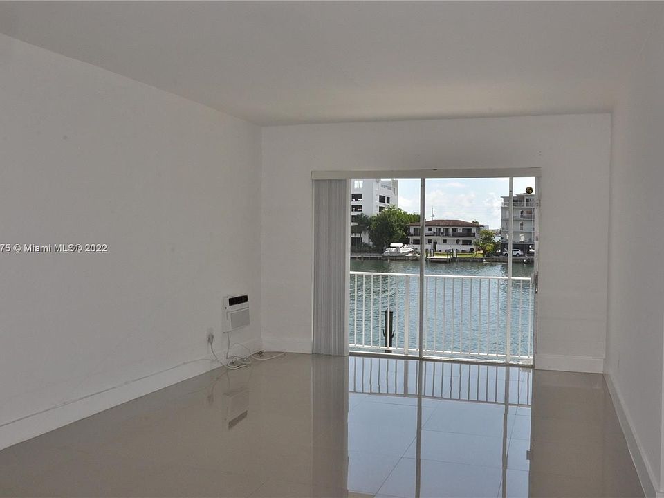 1st image of 7925 West Dr APT 21
