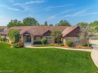 22W569 Glen Ct, Medinah, IL 60157