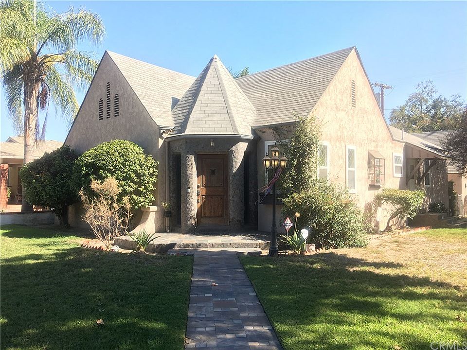 1st image of 697 W 27th St