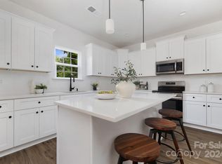 3110 Plentywood Dr, Matthews, NC 28105