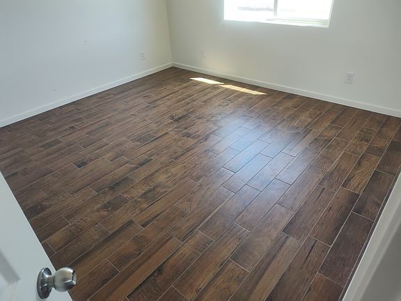 5th image of 40914 34th St W