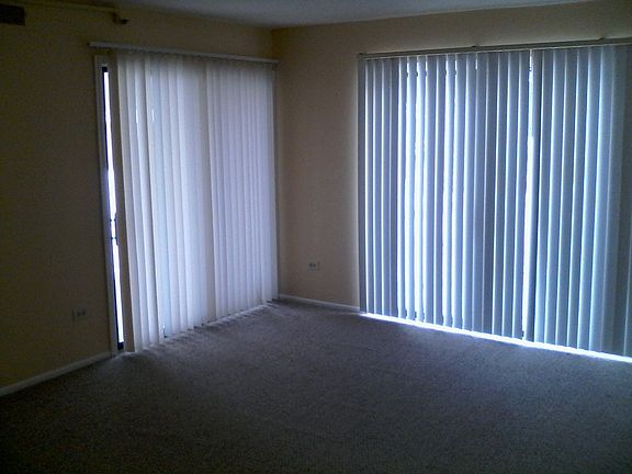 5th image of 1205 N Sterling Ave Unit 103