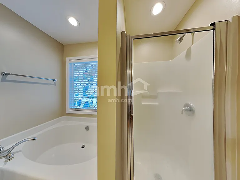 231 Mott Rd — Photo 16