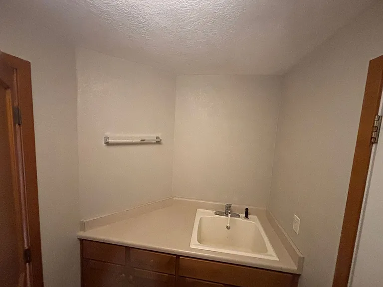 3052 Gary Dr — Photo 27