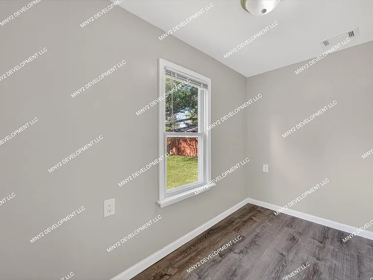 12862 Georgiana Ave — Photo 21