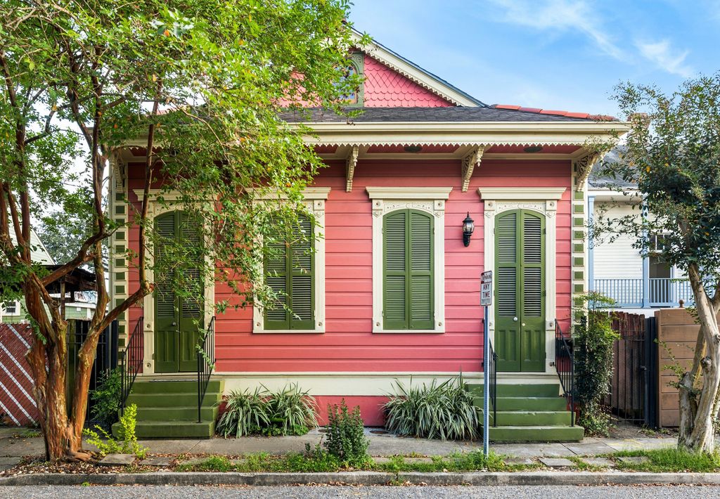 1218 Marais St - Property Image