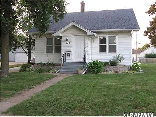 2nd image of 932 Vine St