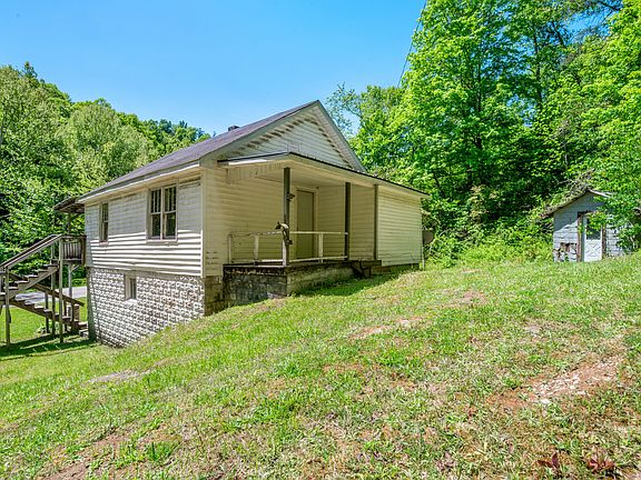 4th image of 2222 Sandy Gap Rd