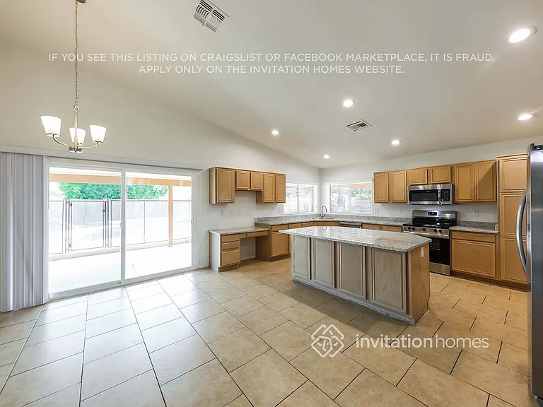 5584 W Mercer Ln — Photo 7