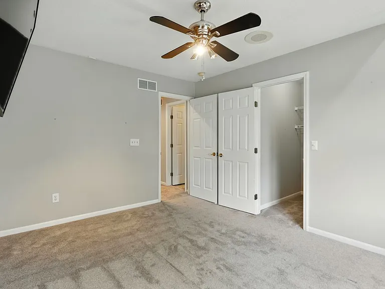 6643 Willow Bend Dr — Photo 33