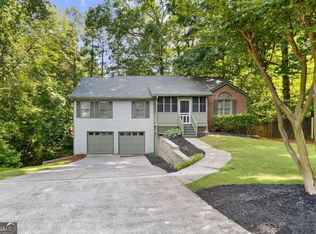 3902 Robin Ct, Acworth, GA 30101