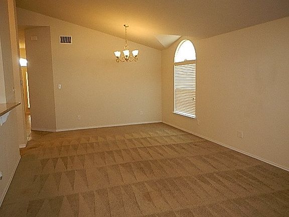5th image of 5007 Willamette Ln