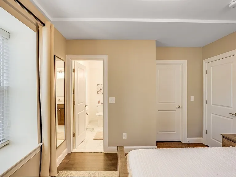 44 W Eagle St #3 — Photo 10