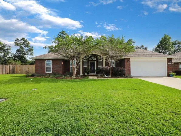 6120 Winchester Cir, Milton, FL 32570