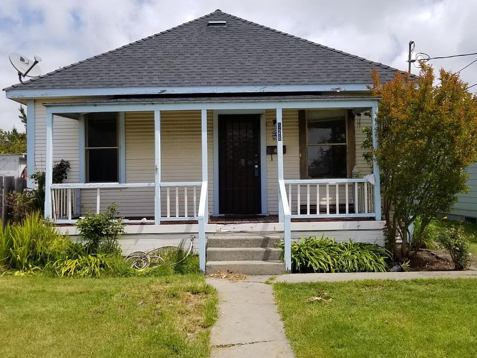 2nd image of 526 Bellevue St