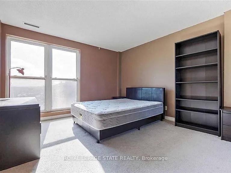 135 James St S #608 — Photo 23